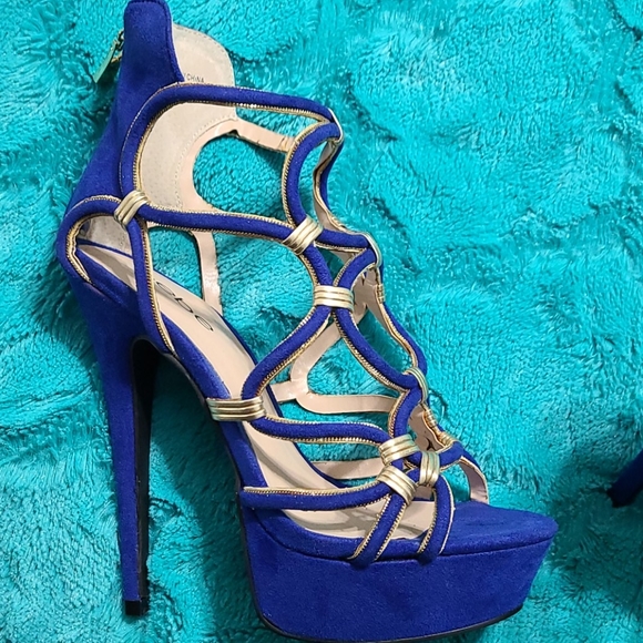 Bebe Blue Heels - Picture 5 of 12